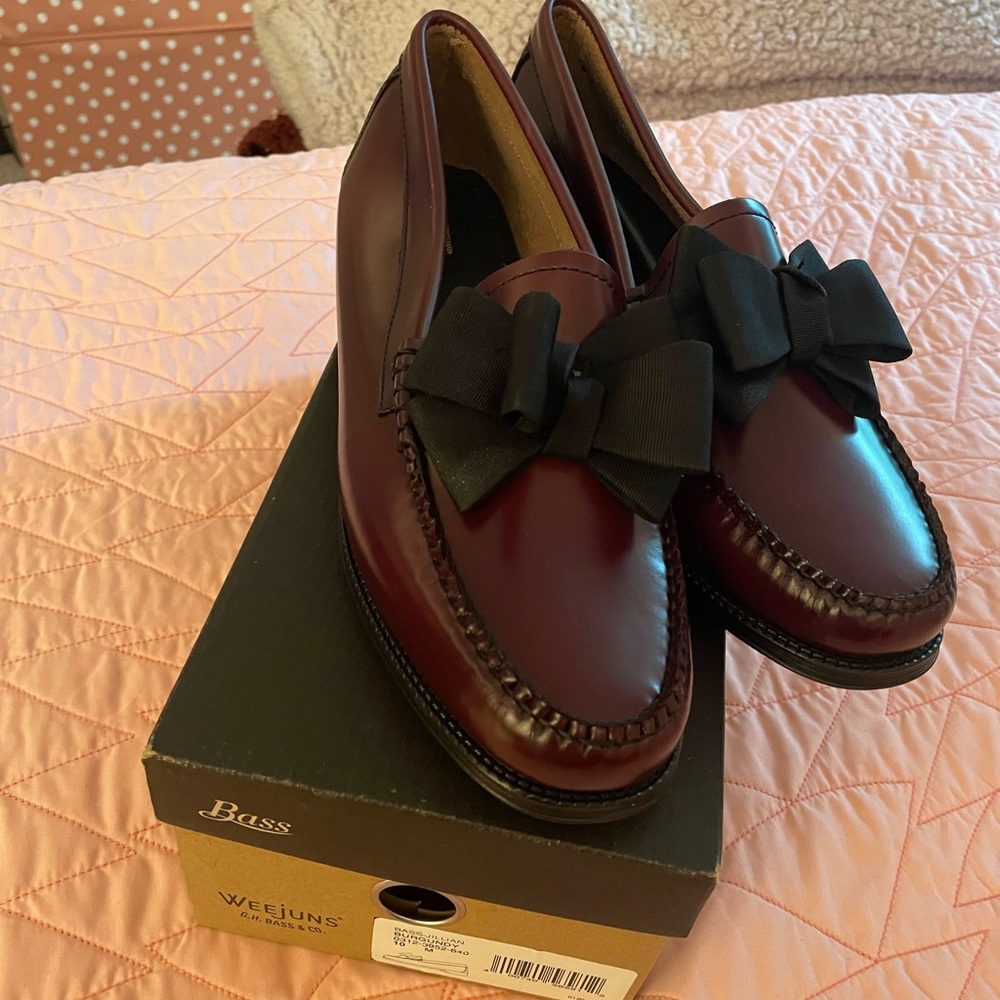 Weejuns Loafers- Burgundy with Bow